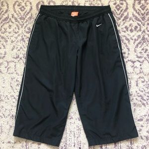 Nike Capris Black Nike Capris Medium